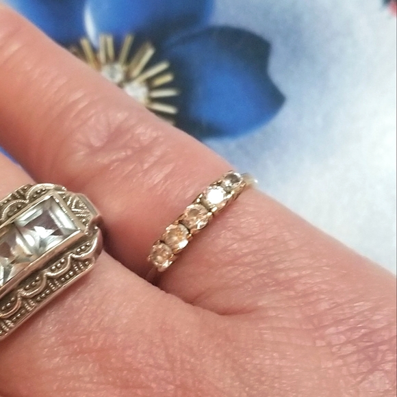 Antique Jewelry - Solid 14kt Gold Antique Minimalist White Topaz Ring